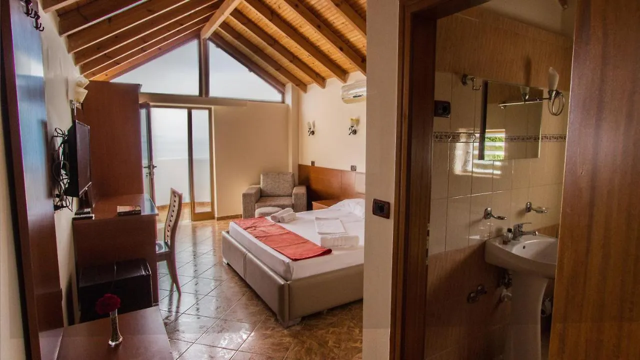 Paradise Lukova Hotel