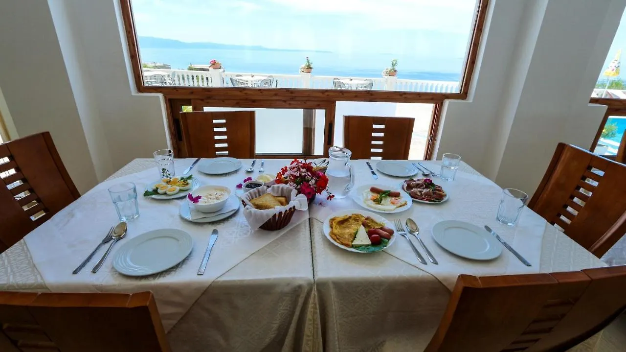 ****  Paradise Lukova Hotel Albánia