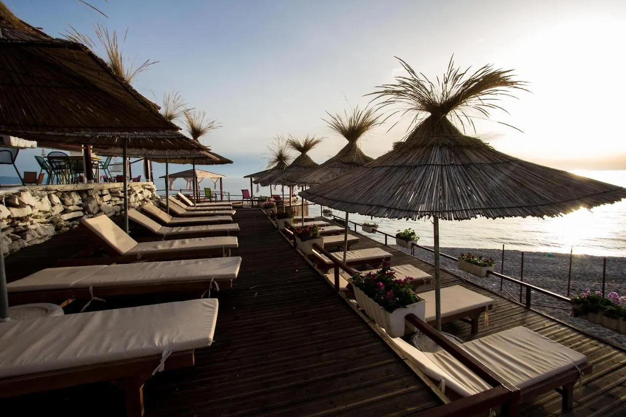 Paradise Lukova Hotel