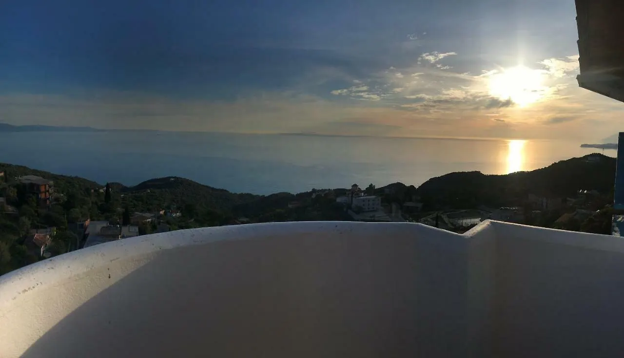 Paradise Lukova Hotel