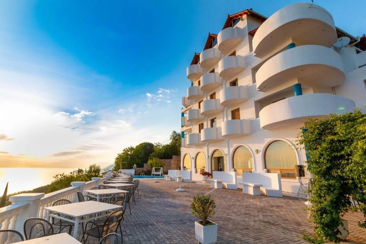 Paradise Lukova Hotel