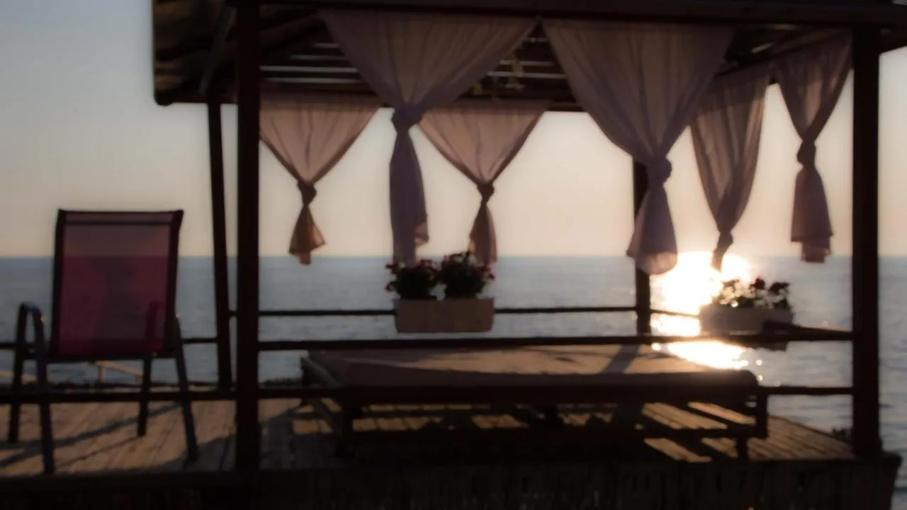 Paradise Lukova Hotel