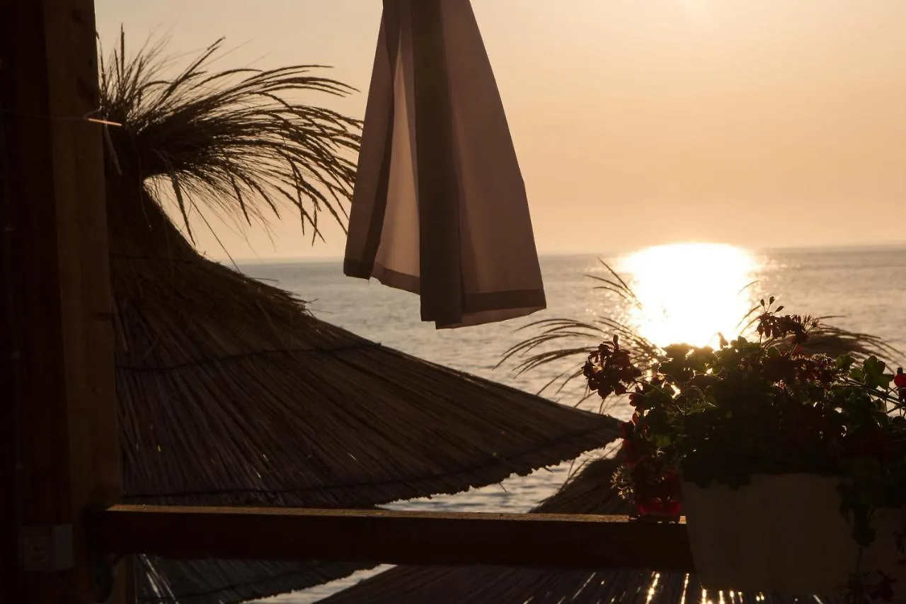 Paradise Lukova Hotel