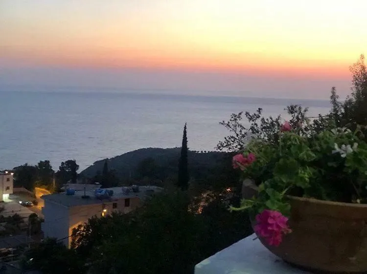 Paradise Lukova Hotel